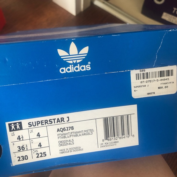 Adidas Chrome Superstars - Picture 2 of 7